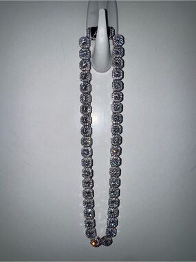 GLD Clustered Tennis Chain in White Gold - 8.5 mm